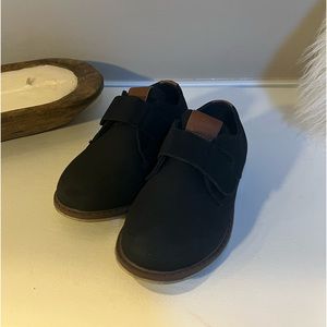 Max + Jake dress shoes for toddler.